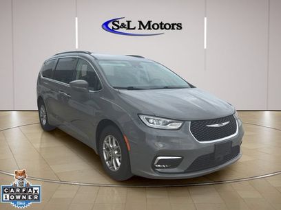 Used 2021 Chrysler Pacifica Touring w/ Cold Weather Group