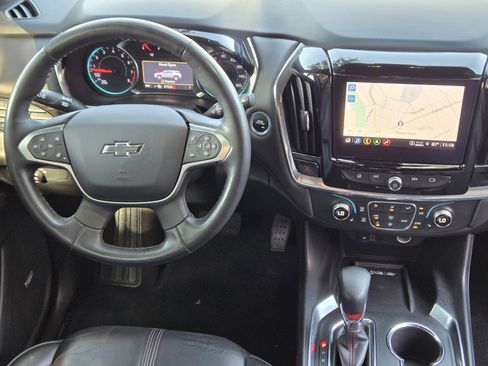 Used 2023 Chevrolet Traverse RS image 26