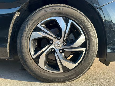 Used 2017 Honda Accord LX image 29