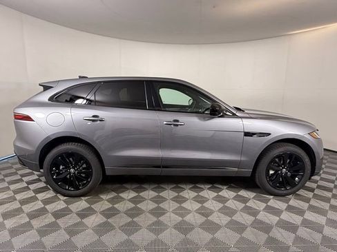 Used 2025 Jaguar F-PACE R-Dynamic S image 7