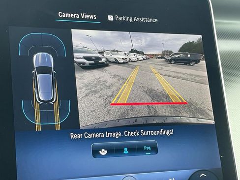 Used 2024 Mercedes-Benz GLC 300 image 19