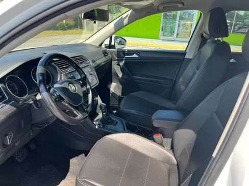 Used 2019 Volkswagen Tiguan SE FWD image 10