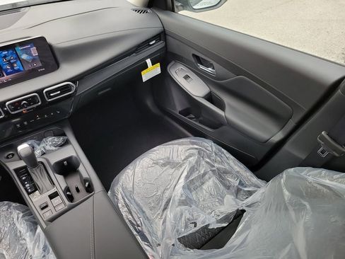 New 2026 Nissan Sentra SV w/ SV Convenience Package FWD image 12