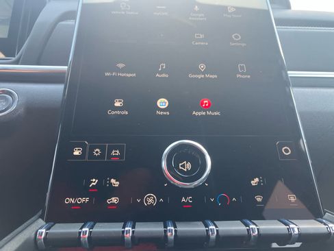 New 2027 GMC Terrain Elevation w/ LPO, Floor Liner Package FWD image 27