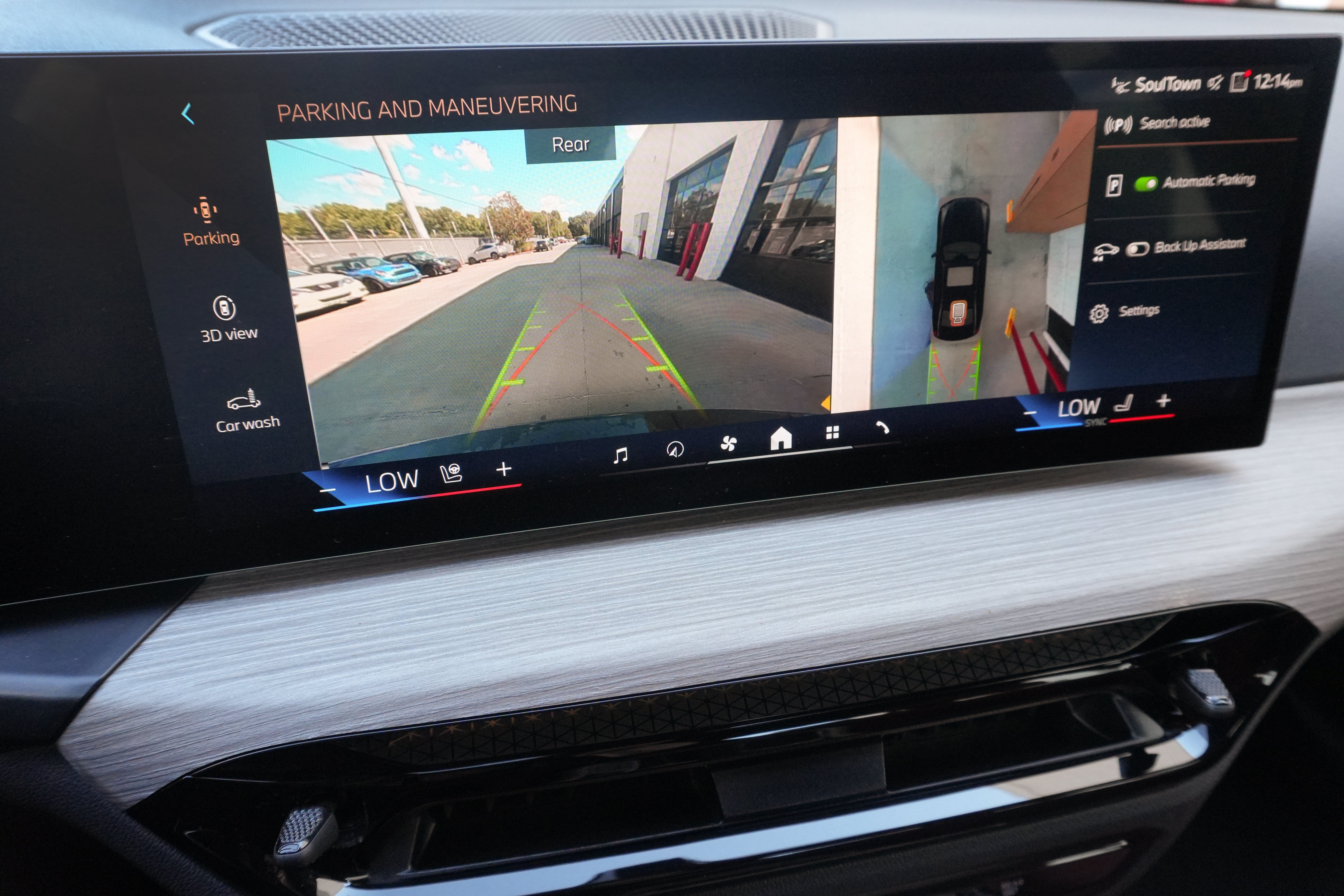 Certified 2025 BMW 330i Sedan RWD image 24