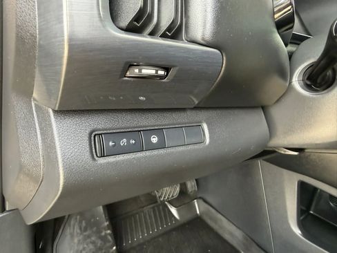 Used 2023 Nissan Pathfinder Rock Creek AWD/4WD image 39