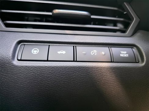 New 2025 Nissan Altima 2.5 SL image 22