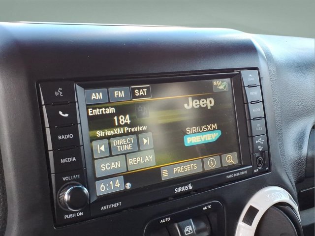 Used 2014 Jeep Wrangler Unlimited Sahara AWD/4WD image 13
