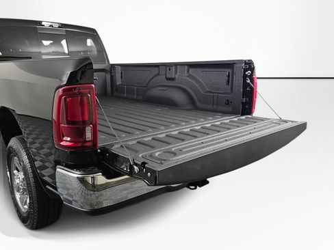 New 2026 RAM 3500 Tradesman AWD/4WD image 17