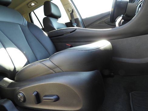 Used 2019 Buick Envision Essence FWD image 37