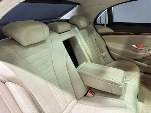 Used 2016 Mercedes-Benz S 550 4MATIC Sedan image 79