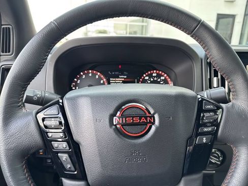 Used 2025 Nissan Frontier PRO-4X w/ Interior Protection Package AWD/4WD image 17