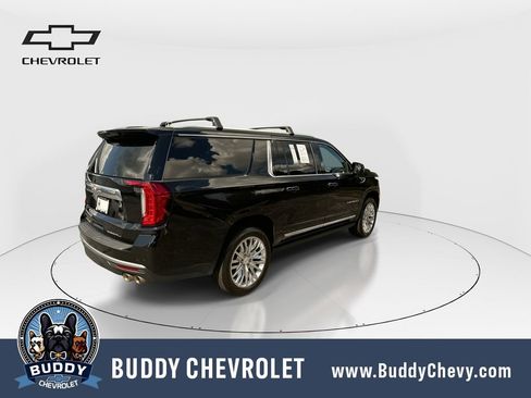 Used 2023 GMC Yukon XL Denali AWD/4WD image 8