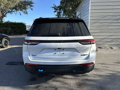 Used 2022 Jeep Grand Cherokee Trailhawk image 5