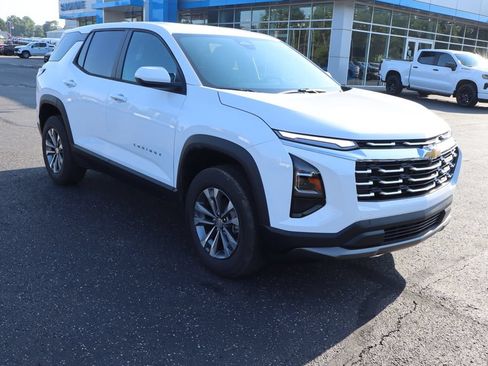 New 2027 Chevrolet Equinox LT FWD image 2
