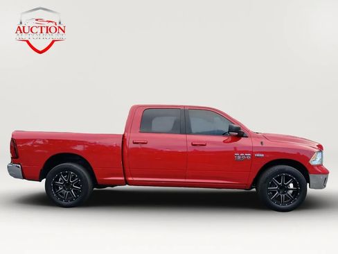 Used 2019 RAM 1500 Big Horn RWD image 4