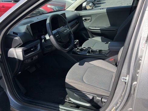 Used 2025 Kia K4 LXS image 10