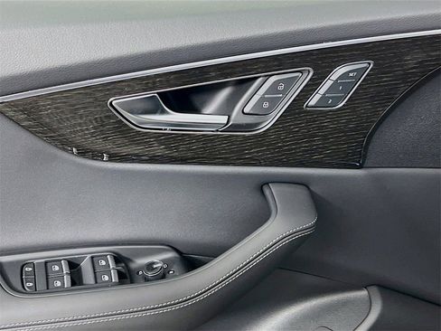 New 2026 Audi Q8 Premium Plus image 19