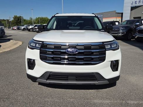 New 2026 Ford Explorer Active image 2