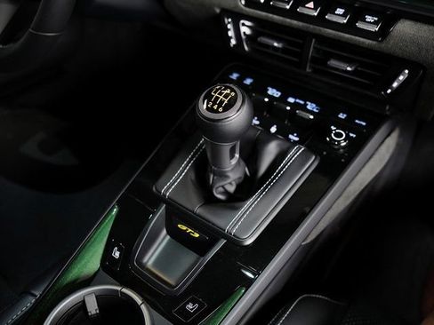 Certified 2025 Porsche 911 GT3 RWD image 19