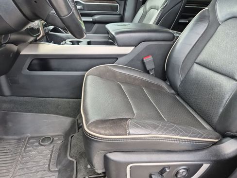 Used 2020 RAM 1500 Laramie AWD/4WD image 10