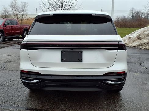 Used 2024 Lincoln Nautilus Premier w/ Equipment Group 102A image 38