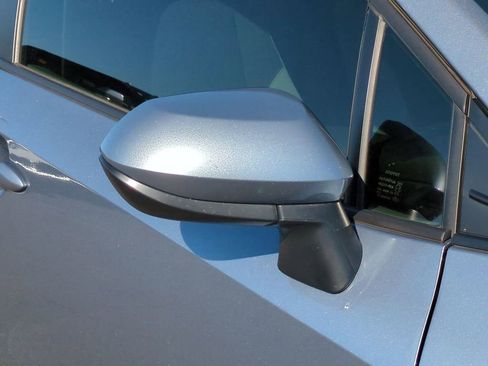 Used 2025 Toyota Corolla LE image 11