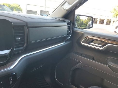Used 2025 GMC Sierra 1500 Elevation AWD/4WD image 26