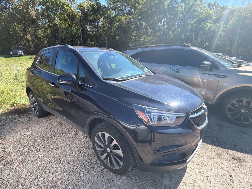 Used 2021 Buick Encore Preferred AWD/4WD image 3