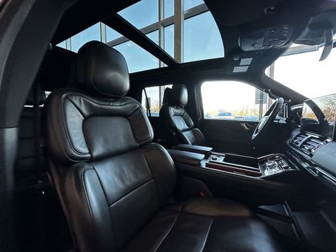 Certified 2022 Lincoln Navigator Reserve image 35