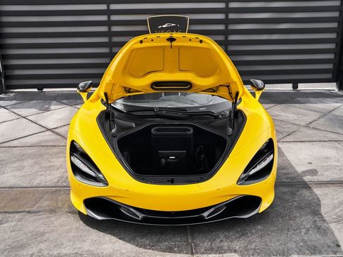 Used 2021 McLaren 720S Luxury RWD image 19
