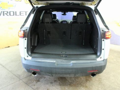 Used 2022 Chevrolet Traverse RS image 13