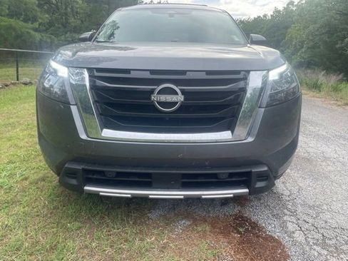 Used 2025 Nissan Pathfinder Platinum w/ Cargo Package AWD/4WD image 11