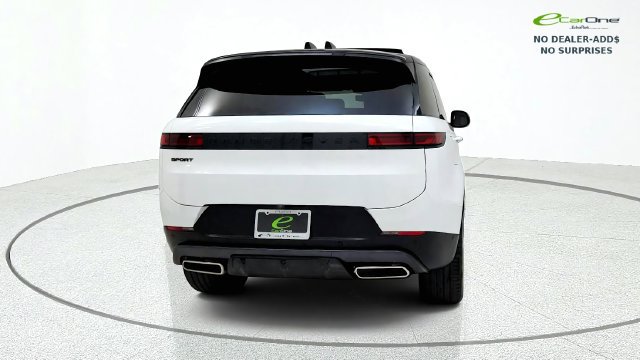 Used 2025 Land Rover Range Rover Sport SE AWD/4WD image 7