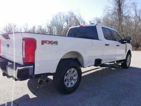 Used 2024 Ford F250 XLT w/ FX4 Off-Road Package image 6