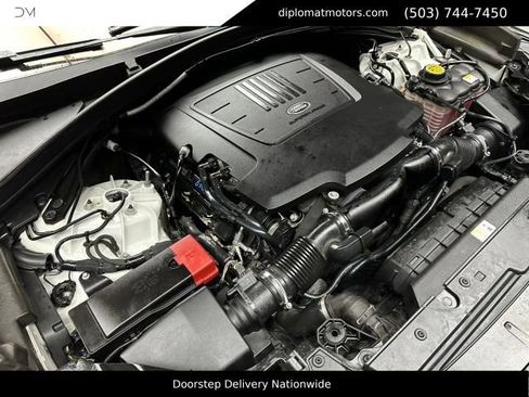 Used 2018 Land Rover Range Rover Velar R-Dynamic SE AWD/4WD image 48
