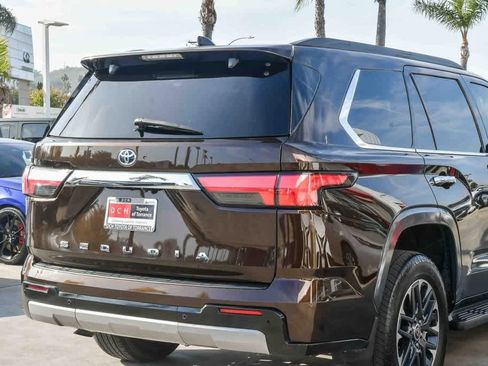 Used 2023 Toyota Sequoia Limited image 6