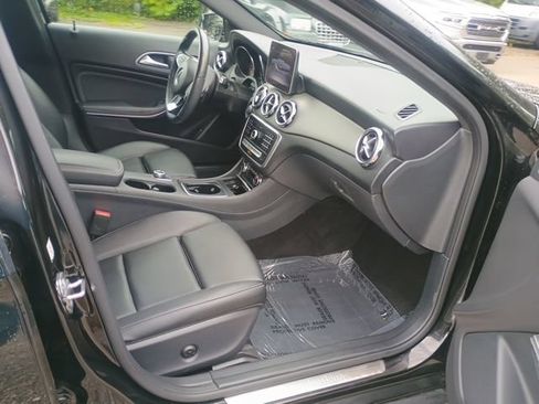 Used 2020 Mercedes-Benz GLA 250 4MATIC image 13