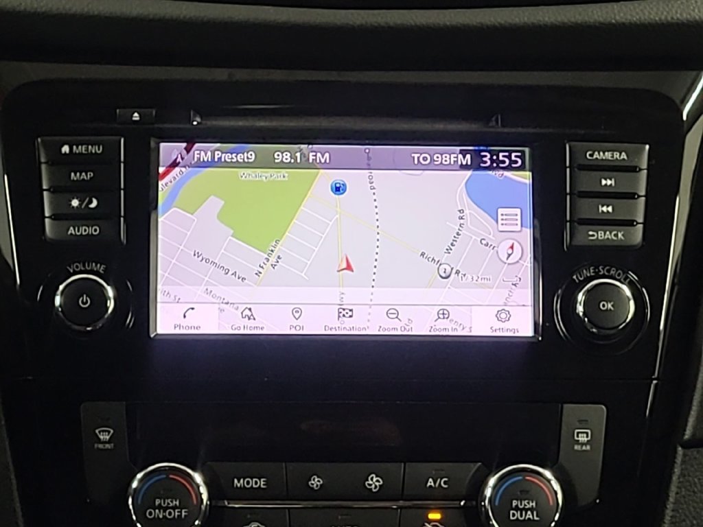 Used 2018 Nissan Rogue SV AWD/4WD image 7