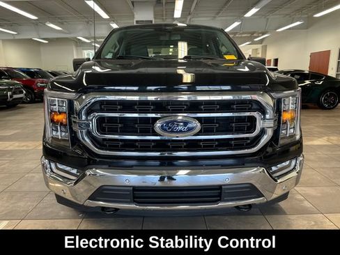 Used 2022 Ford F150 XLT w/ Equipment Group 302A High AWD/4WD image 16