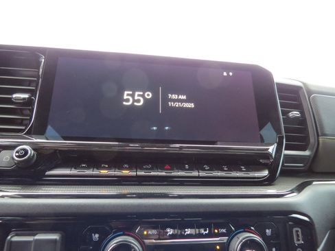 Used 2024 Chevrolet Silverado 1500 ZR2 w/ Technology Package image 26