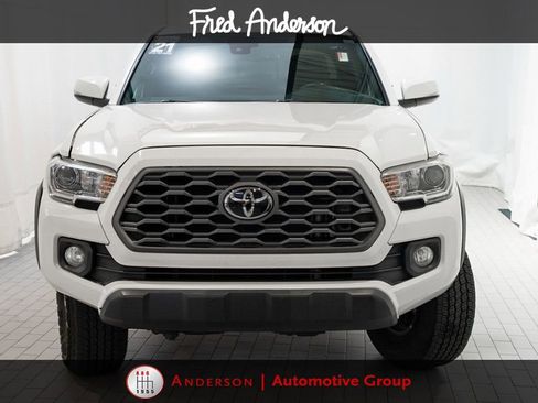 Used 2021 Toyota Tacoma TRD Off-Road AWD/4WD image 2