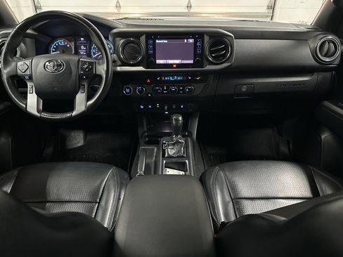 Used 2019 Toyota Tacoma TRD Off-Road image 24