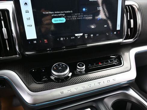 New 2025 Ford Expedition Platinum w/ Stealth Performance Package image 27