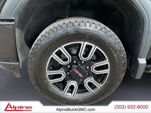 Used 2022 GMC Sierra 2500 AT4 w/ AT4 Preferred Package AWD/4WD image 14