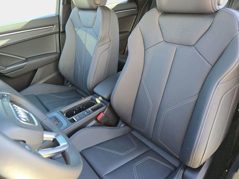 Used 2025 Audi Q3 2.0T Premium w/ Convenience Package image 15