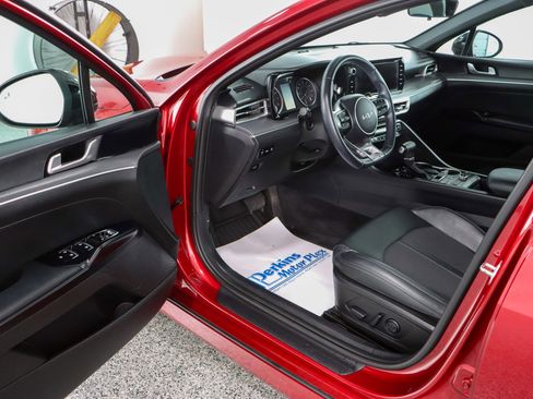 Used 2022 Kia K5 GT-Line image 3