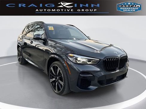Used 2022 BMW X5 M50i image 1