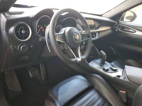 Used 2018 Alfa Romeo Stelvio Ti Sport AWD/4WD image 11