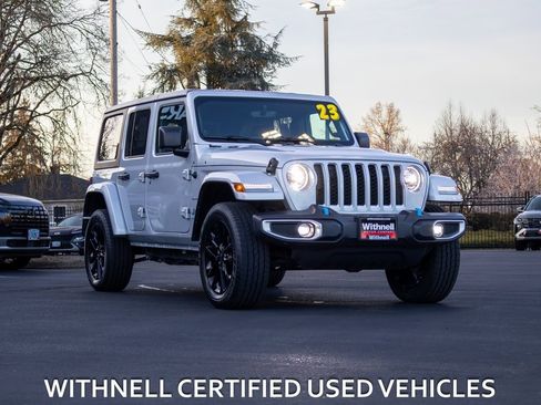 Used 2023 Jeep Wrangler Unlimited Sahara image 2